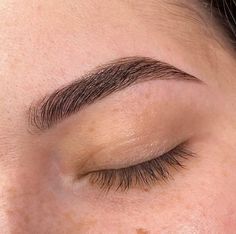 Perfect Eyebrow Shape, Arch Brows, Eyebrow Design, Arched Eyebrows, Beautiful Eyebrows, Natural Brows, Natural Eyebrows, Brow Lamination