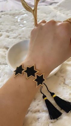 Miyuki bracelets 1 Piece Star-shaped Beaded Party Bracelets, Black Bracelets With Star Charm As Gift, Trendy Star Bracelet For Party, Trendy Star-shaped Bracelets For Party, Trendy Star-shaped Party Bracelet, Adjustable Star-shaped Party Bracelets, Adjustable Black Bracelet With Star Charm, Bracelet Miyuki, Miyuki Bracelet