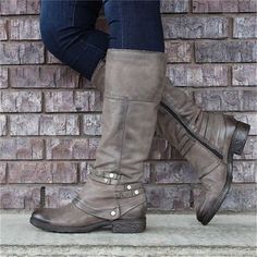 Category:Boots; Upper Materials:Faux Leather; Embellishment:Buckle; Season:Winter,Fall; Heel Type:Flat Heel; Gender:Women's; Size Suggestion:standard size, select your usual size; Toe Shape:Round Toe; Type:Knee High Boots; Style:Minimalism,Casual,Vintage; Heel Height(inch):<1; Outsole Materials:Rubber; Occasion:Outdoor,Daily; Closure Type:Zipper; Pattern:Solid Color; Listing Date:10/10/2023; Production mode:Self-produce; 2023 Trends:Riding Boots,Motorcycle Boots,Work Boots Distressed Boots, Knee High Boots Winter, Womens Low Heels, Low Heel Boots, Womens Riding Boots, Buckled Flats, Zipper Heels, Vintage Heels, Rounded Toe Boots