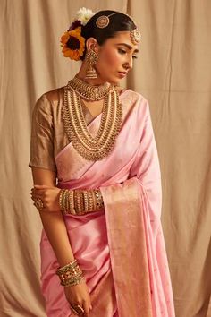 Shop for Paaprika Pink Floral Handwoven Spun Silk Saree for Women Online at Aza Fashions Saree For Women, Silk Sarees Online, Pattern Fabric, Floral Stripe, Handloom Saree, Blouse Fabric, Pattern Floral, Sarees Online, Aza Fashion