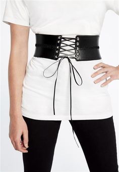 Nail the corset trend with this lace up belt!Perfect for cinching around your waist over a baggy tee, the belt features a thick leatherette strap, lace up front and exposed metal zip at the back. Shirt Dress With Corset Belt, Cinto Corset, Dress With Corset Belt, Shirt Dress With Corset, Corset Dress White, Black Corset Belt, Womens Belts Fashion, Baggy Tee, Dress With Corset