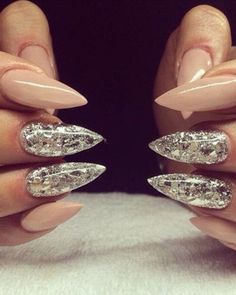 nail polish sparkly glittery stiletto nails sharp long Silver Glitter Nails, Nails Glitter, Glam Nails, Silver Nails