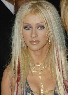 Makeup Looks 2000s, Looks 2000s, Early 2000s Hair, 2000’s Makeup, Makeup 2000s, 2000 Hair