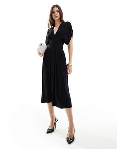 Kjole fra ASOS DESIGN Lav indsats, høj belønning Enkelt design Dyb v-hals Bred og tætsiddende talje Capærmer Sidelommer Bindelukning i ryggen Regular fit Winter Party Dress, Satin Slip Dress, Plain Design, Black Wrap Dress, Maxi Dress Trend, Hoodies For Sale, Tea Dress, Workwear Dress, Skirts For Sale