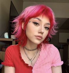 Pink Mullet Hairstyle Women, Double Dyed Hair, Pink Over Red Hair, Red Split Hair Dye, Red Pink Hair Short, Red To Pink Ombre Hair Short, Hayley Williams Pink And Orange Hair, Hair Fashion Color Ideas, Red Roots Pink Ends Hair