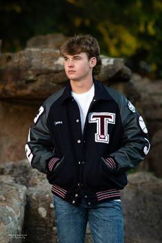 A letterman jacket is a great addition to bring on your senior photoshoot! For guys, wearing this over a plain t-shirt, or jersey is usually a great look. Photoshoot For Guys, Real Estate Fashion, Photography Headshots, Glen Rose, School Jacket