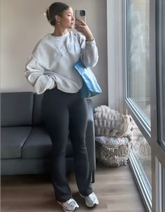 Leggings Sneakers Outfit Fall, Lounge Wear Winter Outfits, Everyday Home Outfits, Cozy Lazy Day Outfits Winter, Cozy Wfh Outfit, Casual House Outfit, Comfy Cool Outfits, Flannel With Hoodie Outfit, Winter Sporty Outfits Cold Weather