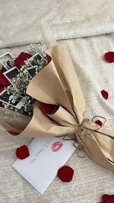 Stuff For Girlfriend, Gift Giving Aesthetic, Spoiling Boyfriend Ideas For Him, Gift Ideas For Girlfriends, Cadeau St Valentin, Lions Gate, Aesthetic Girly, Bf Gifts