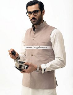 Classic Menswear Waistcoat Illinois Chicago Men Collection 2018 Luxury Beige Nehru Jacket With Naqshi, Designer Beige Fitted Nehru Jacket, Kurta Waistcoat Men, Luxury Fitted Single-breasted Nehru Jacket, Elegant Single-breasted Nehru Jacket, Wedding Dresses Indian, Men's Waistcoat, Mens Waistcoat, Wedding Dress Outfit