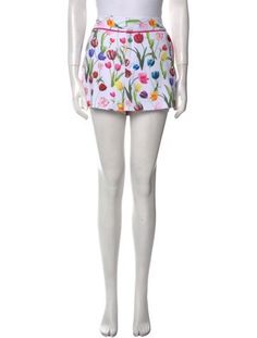 Alice + Olivia ShortsWhiteFloral PrintHigh-RiseSlit PocketsZip ClosureFit:Shorts by Alice + Olivia typically fit true to size. Men Earrings, Mini Shorts, Vintage Holiday Dress, Designer Gifts, Chanel Shoes, Christian Louboutin Shoes, Alice Olivia, Sweater Accessories, Sneakers For Sale