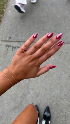 Red With White Chrome Nails, Red Nails White Chrome, Red Crome Nails Almond, Colored French Tip With Chrome, Red French Tips With Chrome, Light Red Chrome Nails, Red Nails With White Chrome, Simple Christmas Dip Nail Ideas, Red Chrome Valentine Nails