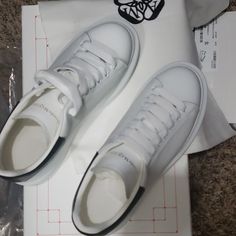 New With Box!!! Luxury White Platform Sneakers With Vulcanized Sole, White Alexander Mcqueen Sneakers Outfit, Alexander Mcqueen Sneakers Outfit, White Alexander Mcqueen Sneakers, Black And White Alexander Mcqueen, Shoes Alexander Mcqueen, Alexander Mcqueen Sneakers, Mcqueen Shoes, Mcqueen Sneakers