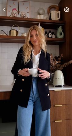 Stylish Business Outfits, Emily In Paris Outfits, Job Clothes, Casual Day Outfits, Paris Outfits, Emily In Paris, Beauty Clothes, Casual Chic Outfit, Street Style Chic