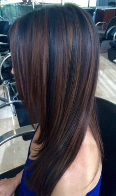 Elegant Brunette, Brunette Hairstyles, Brunette Hair With Highlights, Hair Streaks, Dark Hair With Highlights, Fall Hair Color For Brunettes, Winter Hair Color