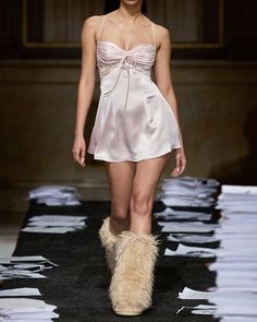 Coquette Runway Looks, Balletcore Runway, Coquette Church Outfits, Feminine Fashion Aesthetic, Madison Grace, Runway Outfits, Model Aesthetic, Fashion Killa, Trending Topics