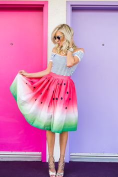 You are missing out on life if you missed this fruitful post ;) Now on the blog is the amazing Watermelon Skirt!! MckennaBleu.com Watermelon Skirt, Mode Shoes, Watermelon Print, Cute Skirts, Circle Skirt, A Dress, Lany, Pretty Dresses, Summer Vibes