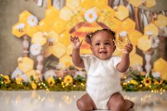 Today’s set 🐝 Bees, Honey, Honeycomb . portraitsbykatd.com . #cakesmash #yellowbeecakesmash #fortworthx #beecakesmash #firstbirthdayphotoshoot #beecakesmash #honeycombcakesmash #yellowgreencakesmash #babymilestonephotography #babyphotographer #dfwphotosessionphotographer #milestonesphotography #riveroakstx #fortworthtx #riveroakstxphotographer #caksmashphotographer #1stbirthdayphotoshoot #portraitphotographer #portraitphotography #1stbirthdaycakesmash #babybee #texasbaby