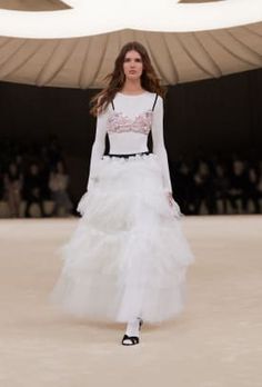 Spring-Summer 2024 Haute Couture Show - Looks | CHANEL Coco Chanel