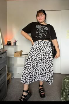 Women's Plus Size Skirts Allover … curated on LTK Size 16 Outfits Curvy Fashion, Alt Outfits Plus Size, Ta Outfits, Alternative Outfits Plus Size, Floral Midi Skirt Outfit, Grunge Outfits Plus Size, Plus Size Alt Fashion, Doc Marten Sandals, Plus Size Aesthetic Outfits