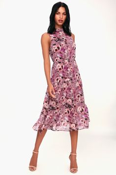 Gaun Koktail, Blue Lace Midi Dress, Tiered Midi Skirt, In My Dreams, Guest Attire, Mauve Dress, Wedding Attire Guest, Midi Ruffle Dress, Floral Print Midi Dress