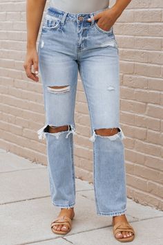 These Light Wash Destroyed Straight Leg Jeans are a perfect blend of classic denim style with a modern, edgy twist! Made from 100% cotton. Free US shipping! Light Wash Straight Leg Jeans, Destructed Jeans, Aesthetic Style, Denim Style, Jeans For Women, Leg Design, Simple White, White Tee, Ripped Jeans