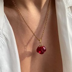 Pomegranate Necklace Triple Cluster Pomegranate Pendant - Etsy Turkey Pomegranate Pendant, Pomegranate Necklace, Food Necklace, Fruit Necklace, Best Friend Gift, Jewelry Cleaner, Dainty Necklace, Elegant Jewelry, High Quality Jewelry