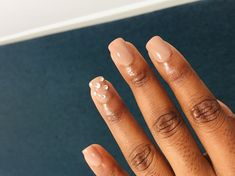 Nude nails with glitter Nude nails acrylics Nude nails coffin Nude nails design Nude nails short Nude nails woc Nude nails for black girls Nude nails with rhinestones Nude nails matte Nude nails brown Nude nails dark skin nude nails dark hands nude nails dark skin tone Dark Skin Women, Nail Sizes