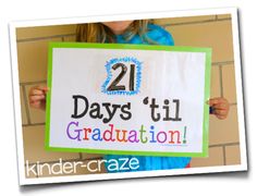 Vpk Graduation, Countdown Sign, Pre K Graduation, Kindergarten Rocks, Literacy Games, Graduation Signs, Kindergarten Graduation