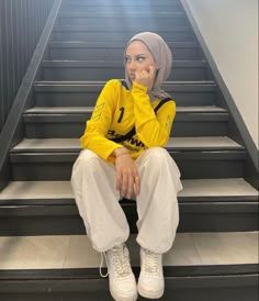 @444shayy on instagram Hijabi Streetwear Summer, Jersey Hijab Style, Streetwear Hijab, Hijabi Summer Outfits, Hijabi Streetwear, Hijab Outfit Summer, Hijab Fashion Summer, Hijabi Fits, Modest Casual Outfits