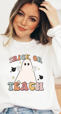 Teacher Halloween Sweatshirt Trick or Teach Sweater Halloween - Etsy Australia Teacher Halloween, Teachers Halloween, Halloween Funny, Cricut Design