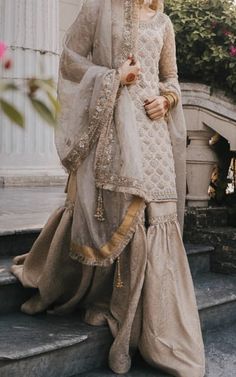 Mangni Dress, Sharara Designs, Desi Wedding Dresses, Asian Bridal Dresses, Ritu Kumar