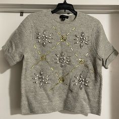 Brand New Ann Taylor Wool Embellished Top- Xxs. Short Sleeve. Nwt. Chic Embellished Winter Tops, Beige Crewneck, Raglan Sleeve Sweater, Anne Taylor, Peplum Sweater, Gold Sweater, Embellished Sweaters, White Peplum, Tan Sweater