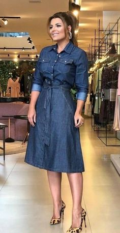 Hip Length Tops Shirts, Demin Dresses Outfits, Jeans Dresses For Women, Blouses Designs, Work Dresses For Women, Denim Dresses, Classy Dress Outfits, Casual Chic Outfit, Dress Shirts For Women