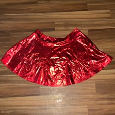 Women’s Red Metallic Skirt New With Tags Size Xx-Large Due To Our Selection Being Of Various Brands, Sizing Will Vary! Please Feel Free To Ask For Additional Measurements If You Are Unsure And We Will Provide Them! Skirts Women, Metallic Skirt, Lady In Red, The Selection, Womens Skirt, Feel Free, Skirt, Tags, Red