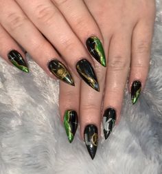 Trendy Nail Ideas Loki Acrylic Nails, Loki Nail Art Designs, Loki Themed Nails, Nail Ideas Marvel, Simple Marvel Nails, Loki Nails Designs, Marvel Themed Nails, Loki Nail Art, Marvel Acrylic Nails