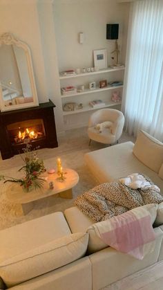 girly apartment decor, girly room ideas, college apartment decor, girly apartment ideas House Interior Pastel Colors, Lauren Norris Apartment, Parisian Style Home Decor, Girly Living Room Aesthetic, Living Room Inspo Cozy Comfy, Vintage Glam Apartment, Vanilla Girl Living Room, Pink Accent Apartment, Claudia Sulewski House