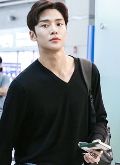 Kim Seokwoo, Rowoon Sf9, Asian Boys, Lee Min Ho, Asian Men