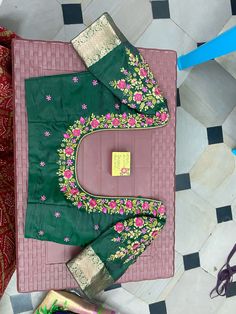 Simple Mission Work Blouses, Machine Work On Blouse, Mission Embroidery Work Blouses, Simple Blouse Machine Embroidery Designs Latest, Blouse Design Machine Work, Mission Work Blouse Designs, Mission Embroidery Blouse Designs, Computer Designs For Blouses