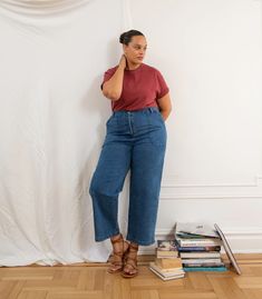 Midsize Pants, Plus Size Wide Leg Jeans Outfit, Wide Leg Jeans Outfit Plus Size, Plus Size Denim Outfits, Mid Sized Fashion, Plus Size Jeans Outfit, Intentional Wardrobe, Wide Leg Ankle Jeans, Audrey Horne