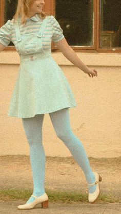 60s Pastel Aesthetic, Pastel Hippie Outfits, 60s Moodboard, Maximalist Clothes, 1960s Outfit, 60’s Fashion, Colored Tights Outfit, Outfits Pastel, Tights Outfits