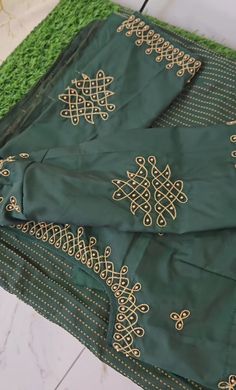 Thread Work Aari Blouse Design, Arri Design, Simple Thread Work Blouse Designs, Blouse Neck Patterns, Mom Drawing, Sewing Activities, Blouse Designs High Neck, Basic Hand Embroidery Stitches, Blouse Works