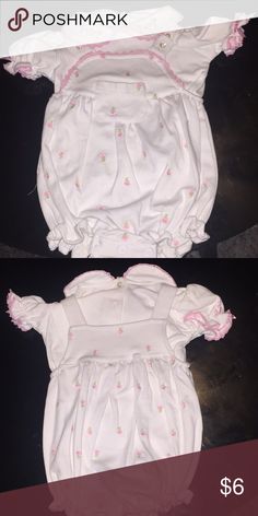 NWOT one piece NWOT cuddle bear one piece. White with pink flowers all over. cuddle bear One Pieces Bear White, Pink Flowers, Kids Shop, One Piece, Plus Fashion, Flowers, Fashion Design, Pink, Fashion Tips