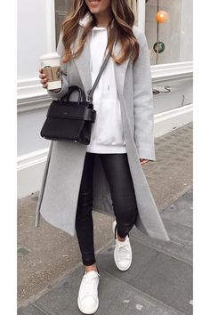 Cool Tone Fashion, Lederhosen Outfit, Seattle Trip, Look Legging, Winter Fashion Outfits Casual, Japan Trip, Athleisure Outfits, Chic Outfit, Casual Work Outfits