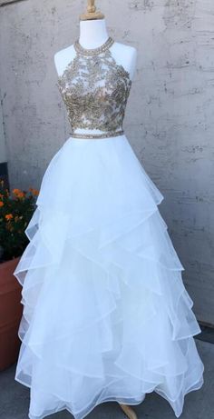 डिजाइनर कपड़े, White Evening Dress, Floor Length Prom Dresses, Cute Prom Dresses, Piece Prom Dress, Pretty Prom Dresses, White Tulle, Beauty Dress, Applique Dress