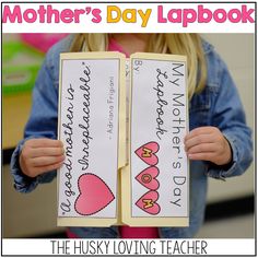 This Mother's Day Lapbook includes everything you need to have your class learn about why the holiday is celebrated and personalize a lapbook for their own mother! [From: The Husky Loving Teacher]. Lap Book, Kindergarten Fun, Second Grade, Girl Scouts, Writing Inspiration, Holiday Ideas, Mother’s Day