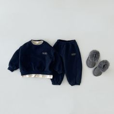 This charming set of baby clothes is an ideal choice for a comfortable winter outfit. The coat boasts a classic regular sleeve style, complete with long sleeves and an O-neck collar. The pattern type of the coat is letters, adding a playful touch to the ensemble. Made of high-quality cotton, this set is true to size, so you can select your normal size with confidence. The fabric type is worsted, which ensures softness and warmth. The department name is baby, which highlights the comfort and safe Solid Color Playtime Sets For Fall, Fall Playtime Solid Color Sets, Winter Cotton Sets With Letter Print, Winter Cotton Sets With Long Sleeves, Fall Playtime Long Sleeve Sets, Fall Playtime Sets With Long Sleeves, Fall Long Sleeve Set With Letter Print, Fall Letter Print Long Sleeve Set, Long Sleeve Sets With Letter Print For Playtime