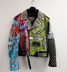 CHALECOS PUNK JACKET ~ Heavy Metal HD Re-Pinned by project-rave.com #projectrave #RaveJacket  #mensfashion #style #men #mensstyle #outfitsformen Paint Leather Jacket, How To Paint Leather, Hand Painted Leather Jacket, Painted Leather Jacket, Paint Leather, Painted Jacket