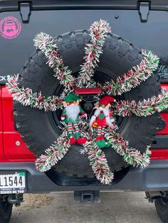 Jeep Christmas decorations Christmas Jeep, Jeep Christmas, Christmas Car Decorations, Christmas Tree Decoration Ideas, Tree Decoration Ideas