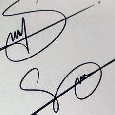 the signatures of two people who have been signed on to each other are shown