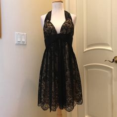 Nwot Lyndia Halter Dress Is A Beautiful Black Lace Over Nude Lining . Gathered Inset Waist , And Slightly Padded Deep V Front Neckline . Gorgeous And New ! See Close Up Photos For Details . Lace Halter Neck Dress For Night Out, Evening Halter Neck Dress With Lace Trim, Halter Neck Lace Trim Evening Dress, Halter Neck Evening Dress With Lace Trim, Elegant Lace Halter Neck Mini Dress, Formal Halter Neck Lace Dress, Formal Lace Halter Neck Dress, Black Sheer Halter Neck Dress, Formal Sheer Dresses